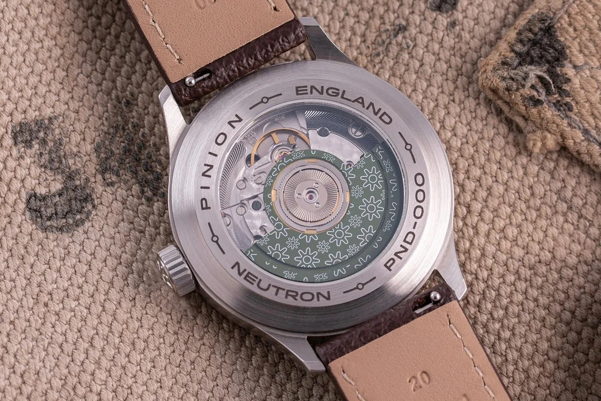 Solid Engraved Caseback 100M